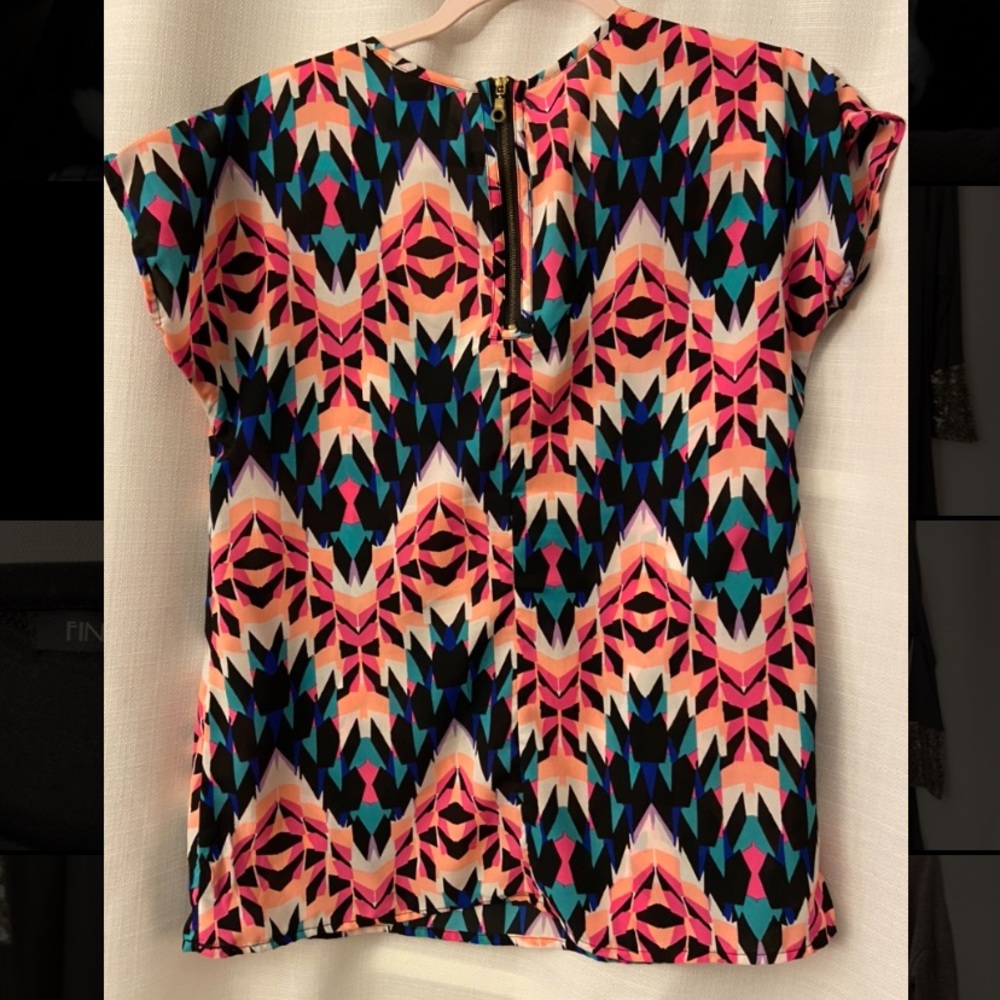 Aztec blouse - Picture 2 of 4